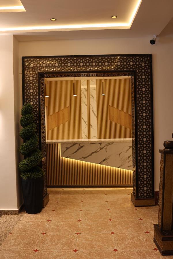 אוג'דה Hotel Des Lilas מראה חיצוני תמונה